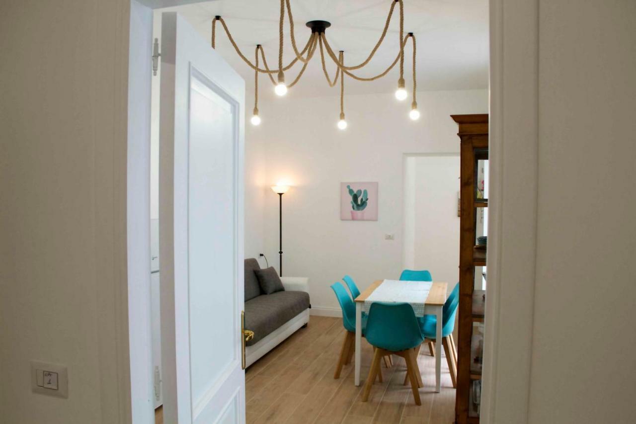Casa Fabiana Apartment เนเปิลส์ ภายนอก รูปภาพ