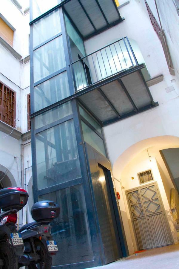 Casa Fabiana Apartment เนเปิลส์ ภายนอก รูปภาพ