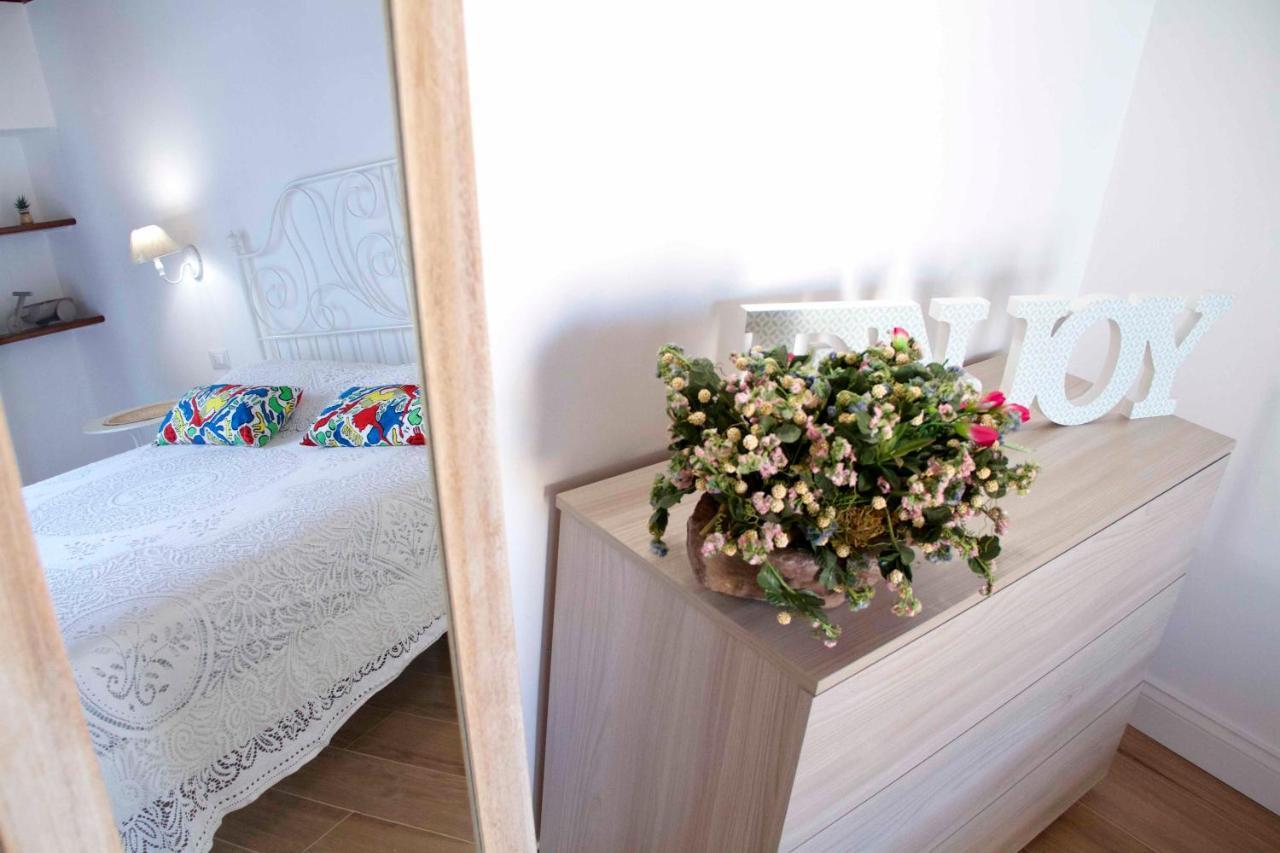 Casa Fabiana Apartment เนเปิลส์ ภายนอก รูปภาพ